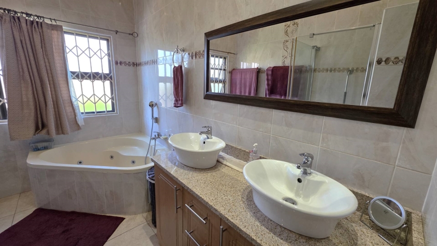 4 Bedroom Property for Sale in Leloko North West